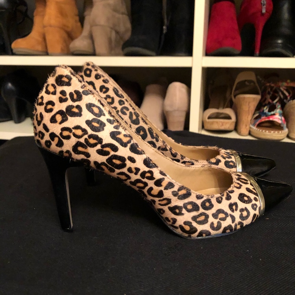 Shoes - Picture 2 of 4